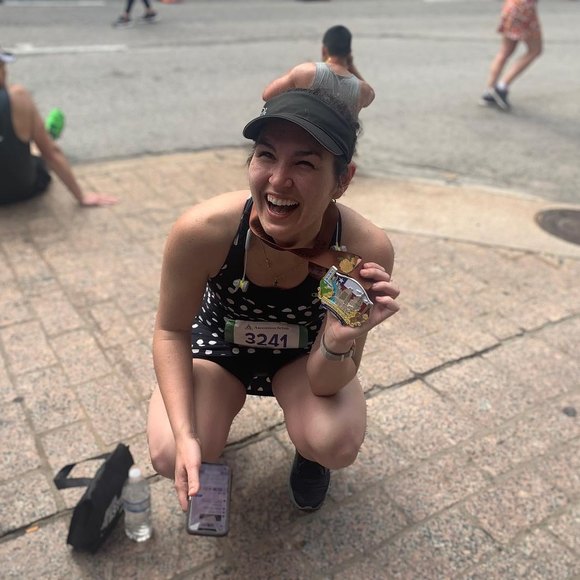 Meet your Posher, Lauren - Picture 1 of 1